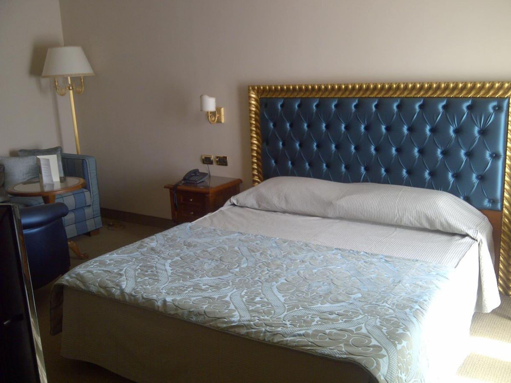 Santa Caterina Park Hotel Sarzana Exterior photo