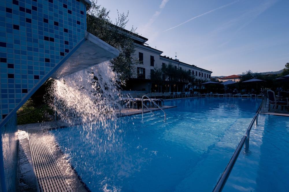 Santa Caterina Park Hotel Sarzana Exterior photo